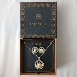 Monet Pearl & Rhinestone Silver Tone Earrings And Necklace Set NIB Glam MCM